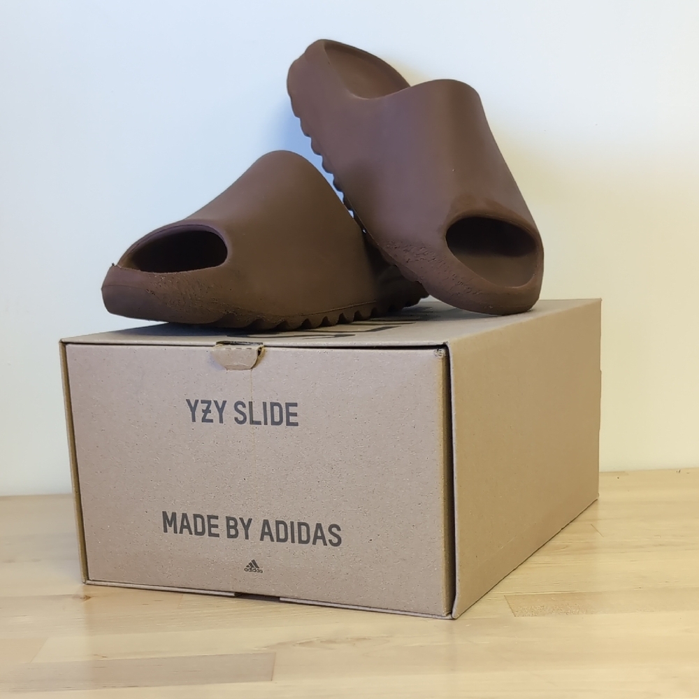 Adidas YZY Slide Chocolate Brown